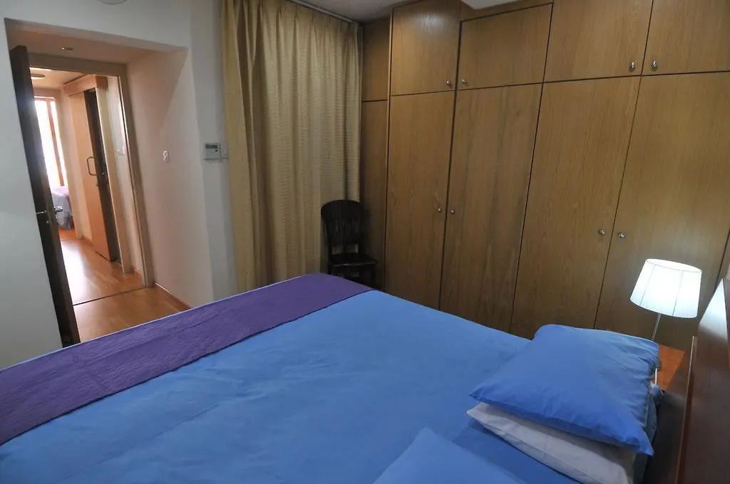 Ithaki Phinikoudes Apartment No. 202 Larnaca