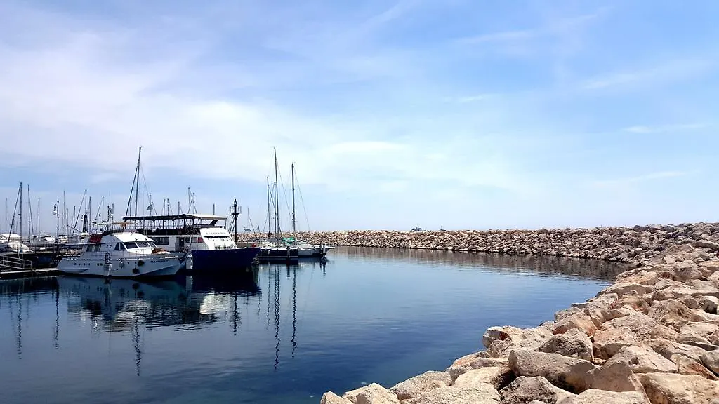 Ithaki Phinikoudes Apartment No. 202 Larnaca